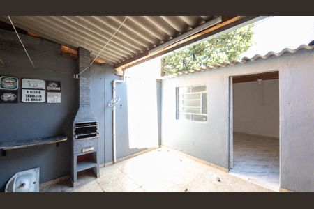 Casa à venda com 168m², 3 quartos e 2 vagasÁrea de serviço