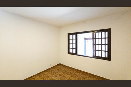 Casa à venda com 168m², 3 quartos e 2 vagasSala