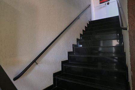 Apartamento para alugar com 120m², 3 quartos e 2 vagasEscada