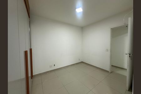 Apartamento para alugar com 72m², 2 quartos e 1 vagaSuíte