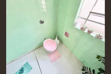 Casa à venda com 75m², 2 quartos e 1 vagaBanheiro de serviço