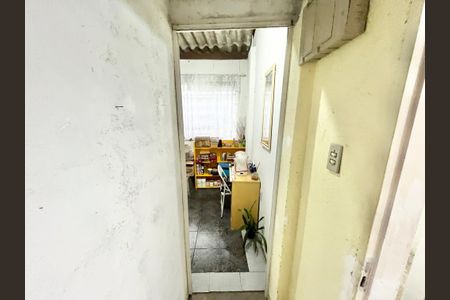 Casa à venda com 75m², 2 quartos e 1 vagaEdícula