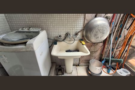 Casa à venda com 200m², 3 quartos e 3 vagasÁrea de Serviço