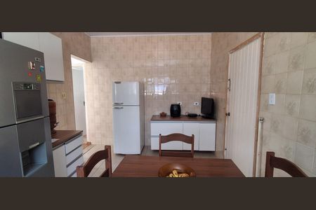 Casa à venda com 200m², 3 quartos e 3 vagasCozinha