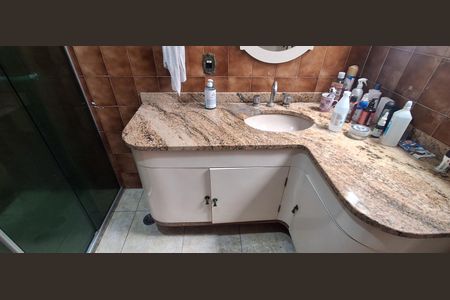 Casa à venda com 200m², 3 quartos e 3 vagasBanheiro Social