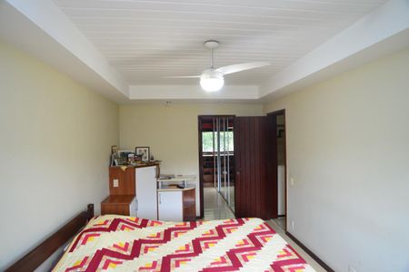 Casa de condomínio à venda com 432m², 4 quartos e 3 vagasSuíte Principal