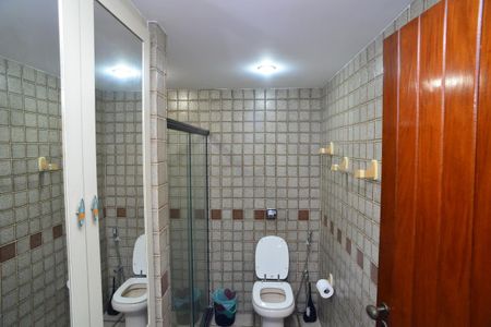 Casa de condomínio à venda com 432m², 4 quartos e 3 vagasBanheiro Social