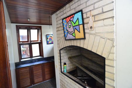 Casa de condomínio à venda com 432m², 4 quartos e 3 vagasChurrasqueira