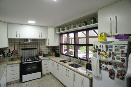 Casa de condomínio à venda com 432m², 4 quartos e 3 vagasCozinha