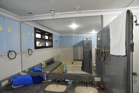 Casa de condomínio à venda com 432m², 4 quartos e 3 vagasBanheiro Suíte Principal