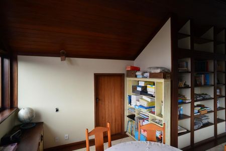 Casa de condomínio à venda com 432m², 4 quartos e 3 vagasSalão de Jogos