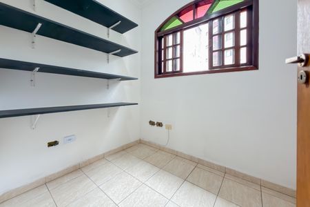 Casa para alugar com 200m², 4 quartos e 4 vagasEscritório