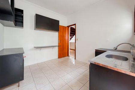 Casa para alugar com 200m², 4 quartos e 4 vagasCozinha
