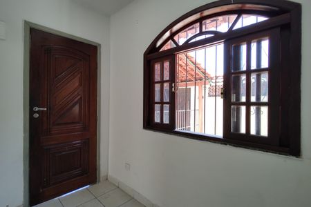 Casa de condomínio à venda com 180m², 3 quartos e 2 vagas Casa de condomínio à venda com 180m², 3 quartos e 2 vagasSala