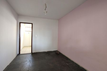 Casa de condomínio à venda com 180m², 3 quartos e 2 vagas Casa de condomínio à venda com 180m², 3 quartos e 2 vagasEdicula