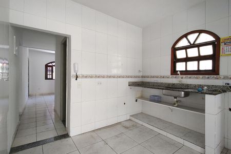 Casa de condomínio à venda com 180m², 3 quartos e 2 vagas Casa de condomínio à venda com 180m², 3 quartos e 2 vagasCozinha