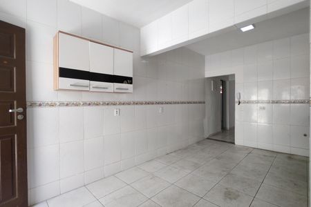 Casa de condomínio à venda com 180m², 3 quartos e 2 vagas Casa de condomínio à venda com 180m², 3 quartos e 2 vagasCozinha