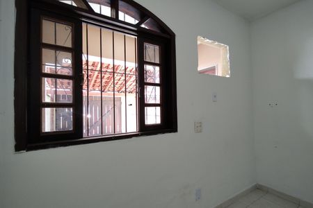 Casa de condomínio à venda com 180m², 3 quartos e 2 vagas Casa de condomínio à venda com 180m², 3 quartos e 2 vagasQuarto 1