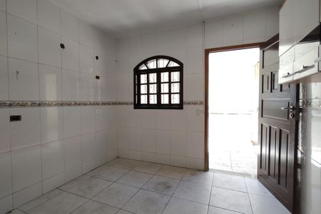 Casa de condomínio à venda com 180m², 3 quartos e 2 vagas Casa de condomínio à venda com 180m², 3 quartos e 2 vagasCozinha