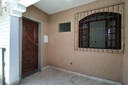 Casa de condomínio à venda com 180m², 3 quartos e 2 vagas Casa de condomínio à venda com 180m², 3 quartos e 2 vagasVarabda