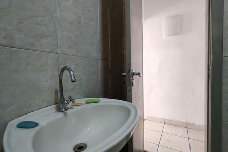 Casa de condomínio à venda com 180m², 3 quartos e 2 vagas Casa de condomínio à venda com 180m², 3 quartos e 2 vagasBanheiro Social