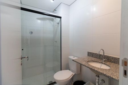 Banheiro de apartamento para alugar com 1 quarto, 25m² em Butantã, São Paulo