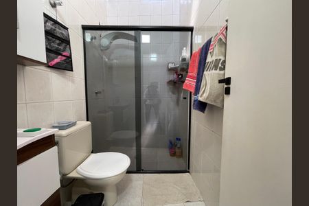 Casa à venda com 130m², 3 quartos e 2 vagasBanheiro da Suíte