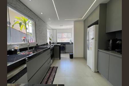 Casa à venda com 130m², 3 quartos e 2 vagasCozinha