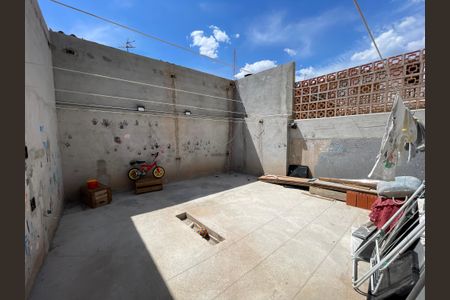 Casa à venda com 130m², 3 quartos e 2 vagasQuintal