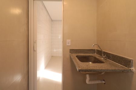 Banheiro de casa para alugar com 1 quarto, 39m² em Olímpico, São Caetano do Sul