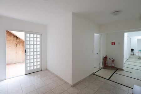 Corredor de casa para alugar com 2 quartos, 175m² em Vila Matilde, São Paulo