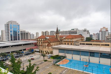 Studio à venda com 27m², 1 quarto e sem vagaVista da piscina