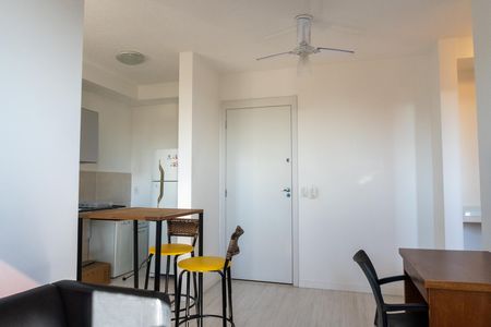 Sala de apartamento para alugar com 1 quarto, 33m² em Riachuelo, Rio de Janeiro