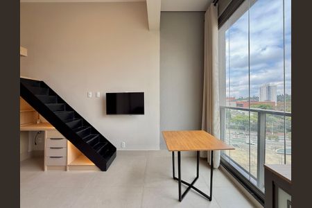 Studio à venda com 28m², 1 quarto e sem vaga Studio à venda com 28m², 1 quarto e sem vagaSala