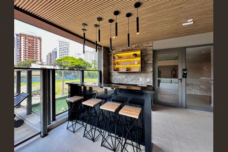 Studio à venda com 28m², 1 quarto e sem vaga Studio à venda com 28m², 1 quarto e sem vagaBar Piscina