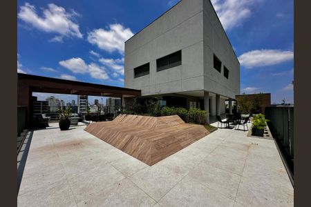 Studio à venda com 28m², 1 quarto e sem vaga Studio à venda com 28m², 1 quarto e sem vagaRooftop