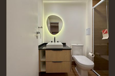 Studio à venda com 28m², 1 quarto e sem vaga Studio à venda com 28m², 1 quarto e sem vagaBanheiro