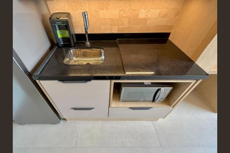 Studio à venda com 28m², 1 quarto e sem vaga Studio à venda com 28m², 1 quarto e sem vagaCozinha