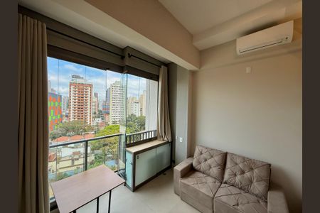 Studio à venda com 28m², 1 quarto e sem vaga Studio à venda com 28m², 1 quarto e sem vagaSala