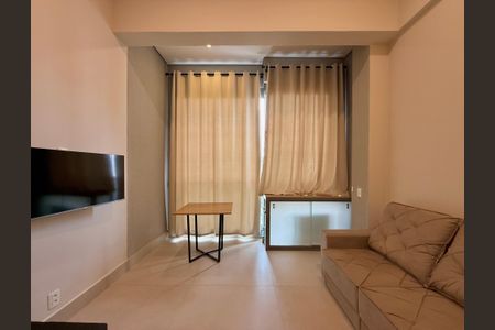 Studio à venda com 28m², 1 quarto e sem vaga Studio à venda com 28m², 1 quarto e sem vagaSala