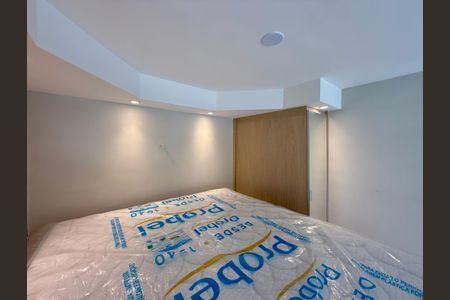 Studio à venda com 28m², 1 quarto e sem vaga Studio à venda com 28m², 1 quarto e sem vagaQuarto