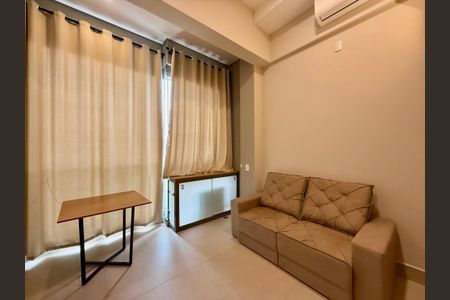 Studio à venda com 28m², 1 quarto e sem vaga Studio à venda com 28m², 1 quarto e sem vagaSala