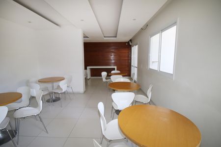 Apartamento à venda com 65m², 3 quartos e 1 vagaÁrea comum - Salão de festas