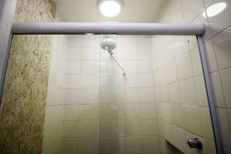 Apartamento para alugar com 65m², 2 quartos e sem vagaBanheiro