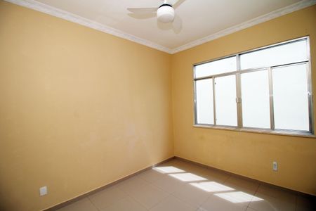 Quarto 2 de apartamento para alugar com 2 quartos, 65m² em Ramos, Rio de Janeiro