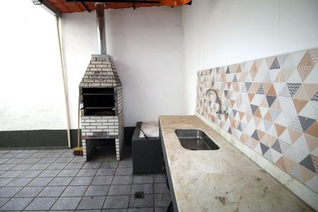 Apartamento para alugar com 65m², 2 quartos e sem vagaÁrea comum - Salão de festas