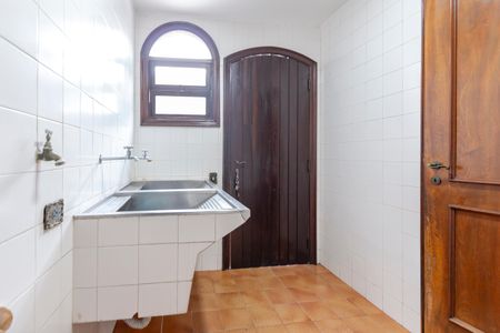 Casa para alugar com 393m², 4 quartos e 2 vagasÁrea de Serviço