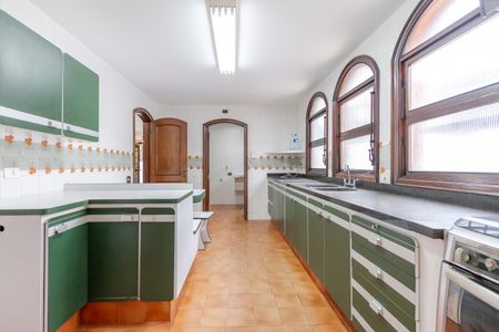 Casa para alugar com 393m², 4 quartos e 2 vagasCozinha