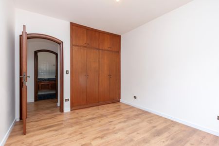 Casa para alugar com 393m², 4 quartos e 2 vagasQuarto 1