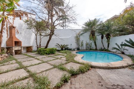 Casa para alugar com 393m², 4 quartos e 2 vagasPiscina